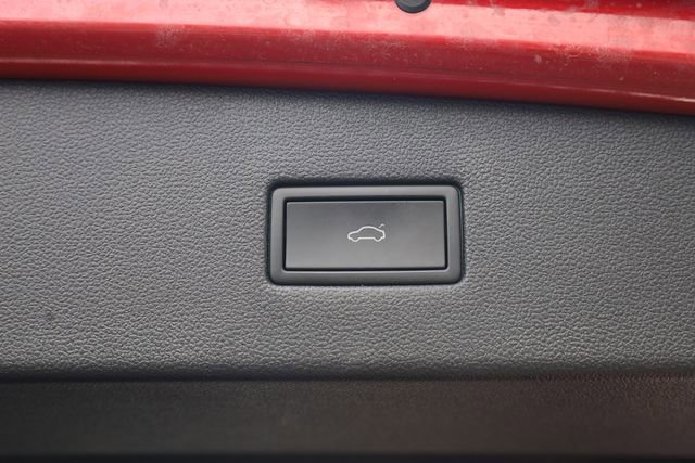 Used 2022 Volkswagen Tiguan SE image 30