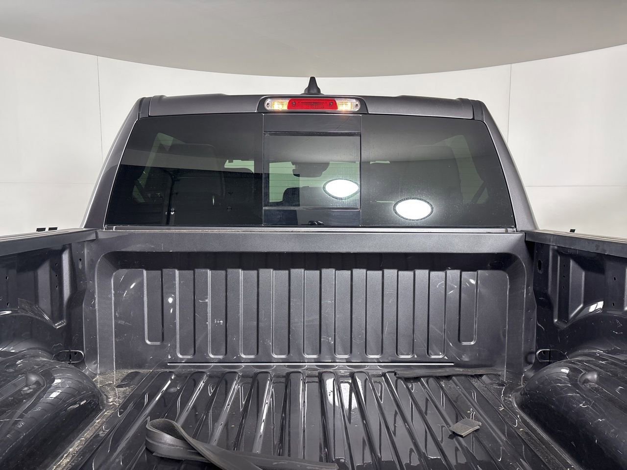 Used 2023 RAM 1500 Laramie AWD/4WD image 23