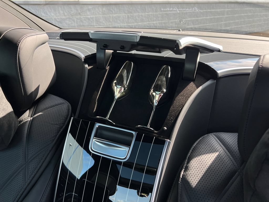 Used 2024 Mercedes-Benz Maybach S 680 4MATIC image 31