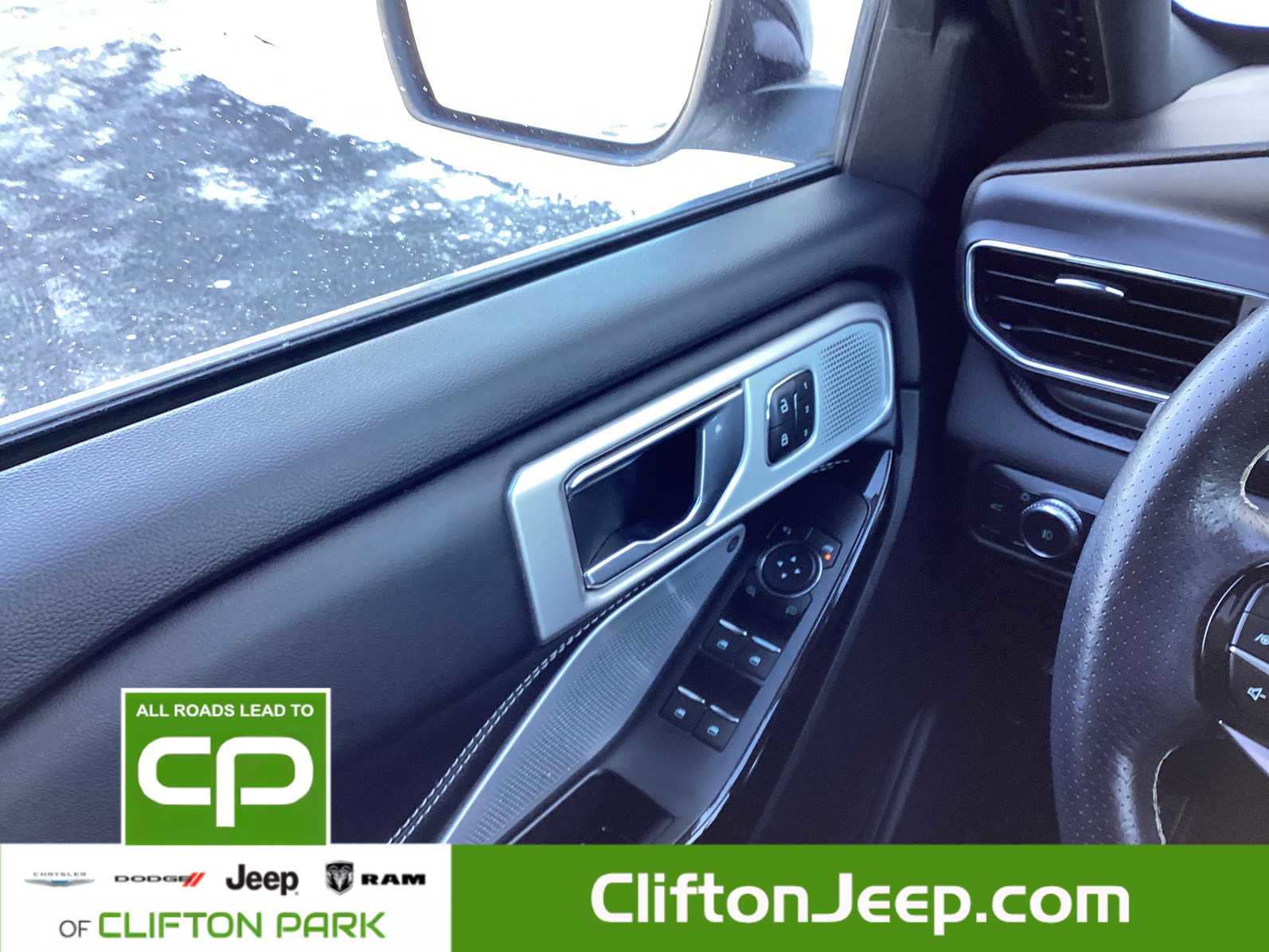 Used 2022 Ford Explorer ST w/ Equipment Group 401A image 31