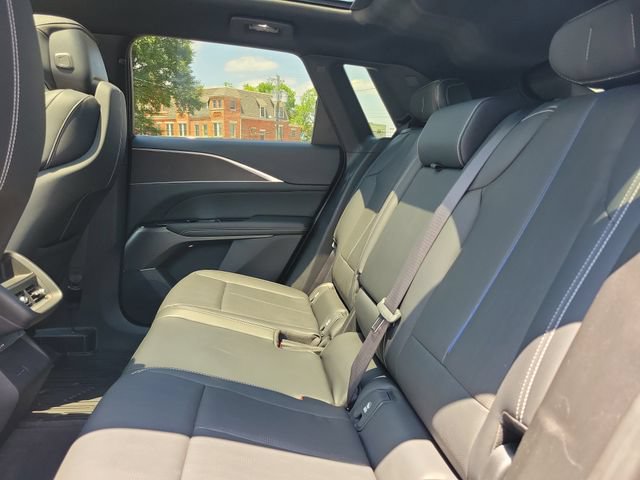 Certified 2024 Cadillac Lyriq Sport AWD/4WD image 24