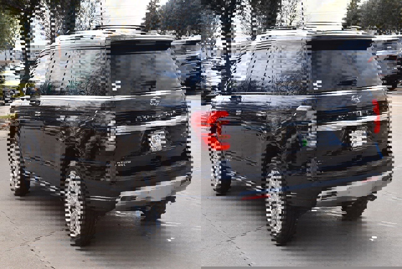 Used 2023 Ford Expedition Platinum image 10
