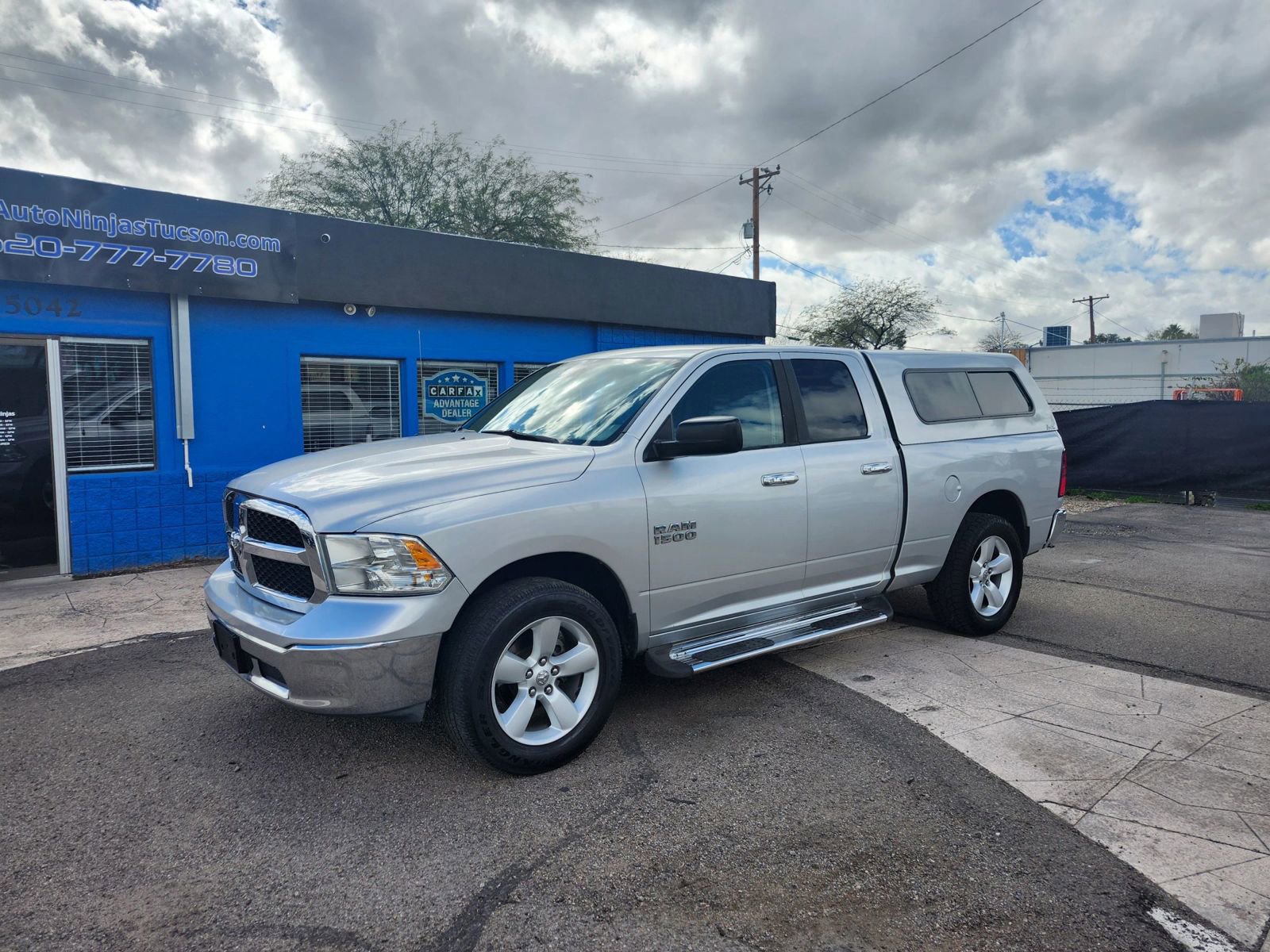 Used 2015 RAM 1500 Classic SLT image 2