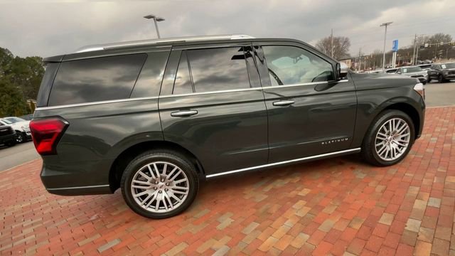 Used 2022 Ford Expedition Platinum image 2