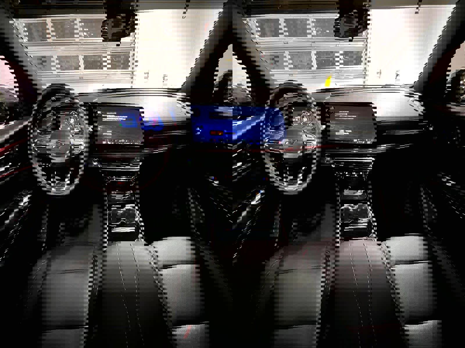 Used 2025 Chevrolet Traverse Z71 w/ Driver Confidence Package image 22