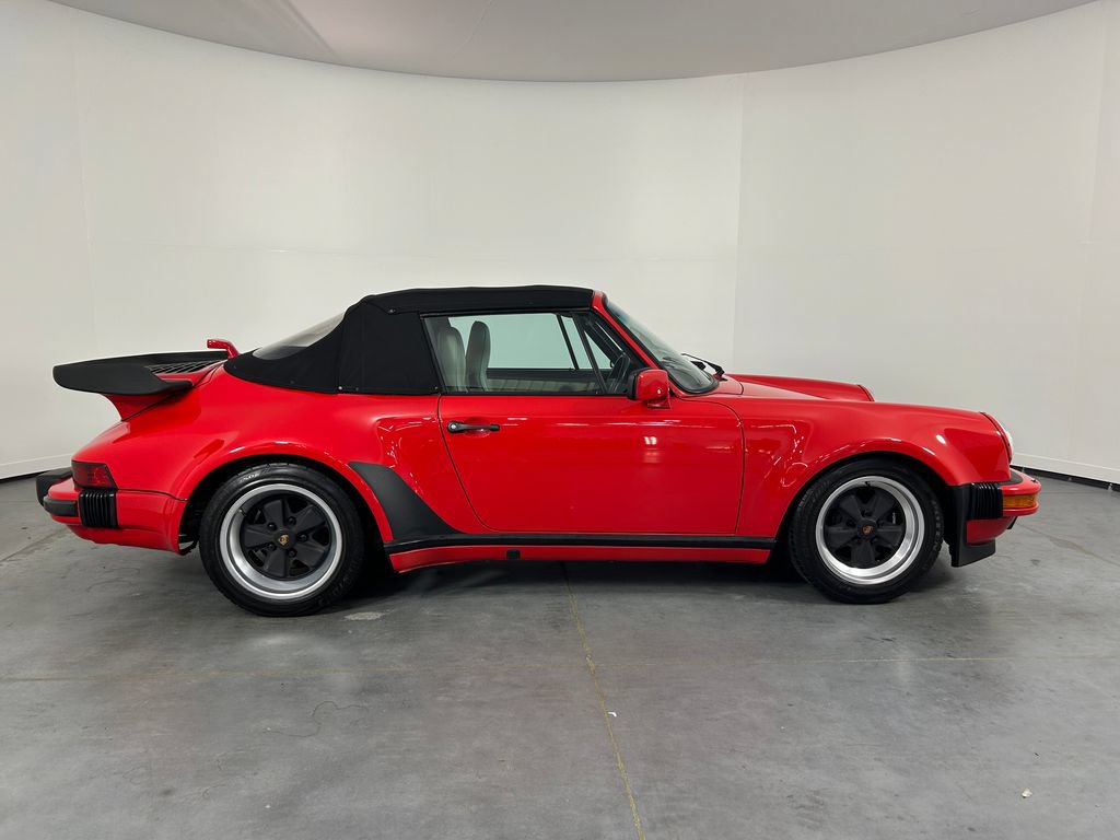 Used 1987 Porsche 911 Carrera RWD image 8
