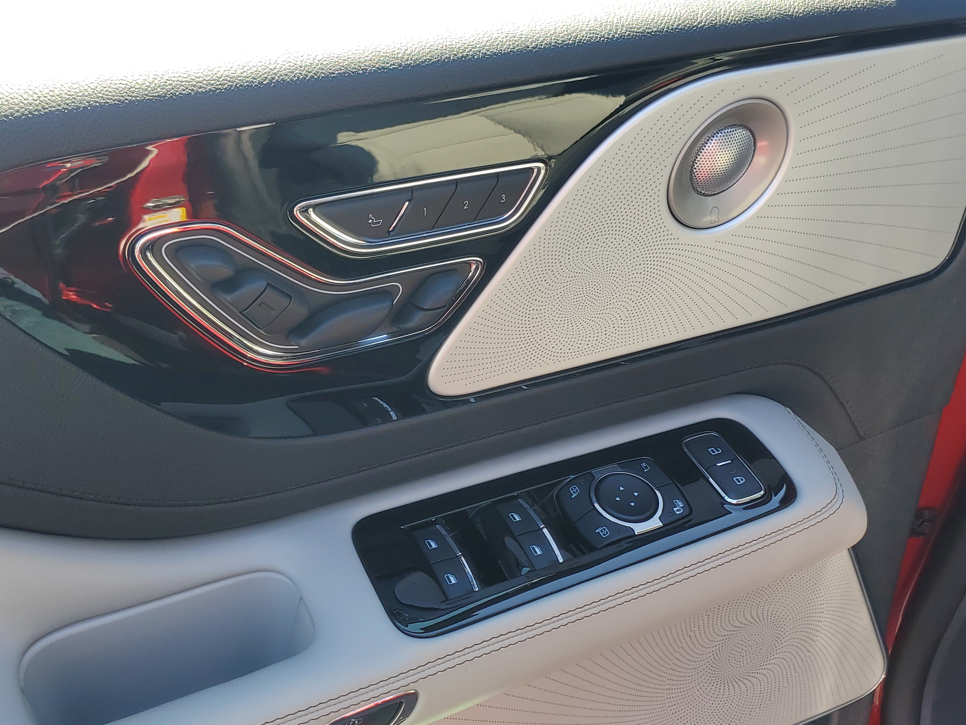 New 2026 Lincoln Aviator Reserve AWD/4WD image 9
