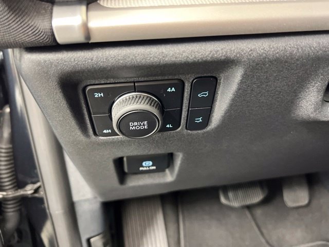 Certified 2025 Ford Expedition Active AWD/4WD image 13
