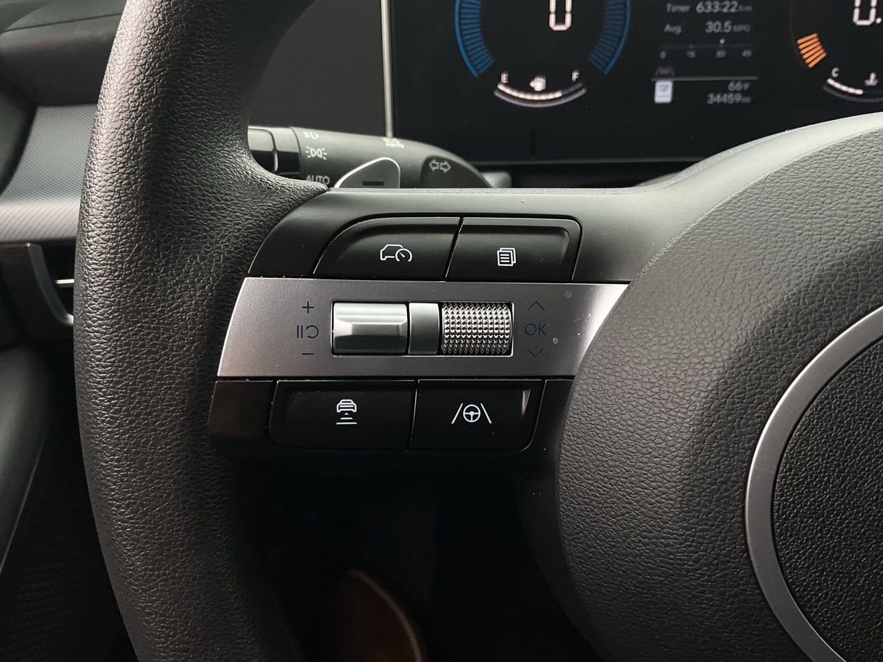Used 2025 Hyundai Sonata SEL FWD image 32