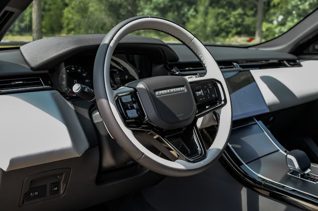 New 2026 Land Rover Range Rover Velar S AWD/4WD image 23