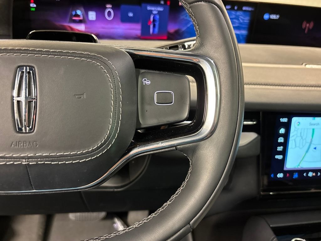 Used 2025 Lincoln Navigator Reserve w/ Jet Appearance Package image 34