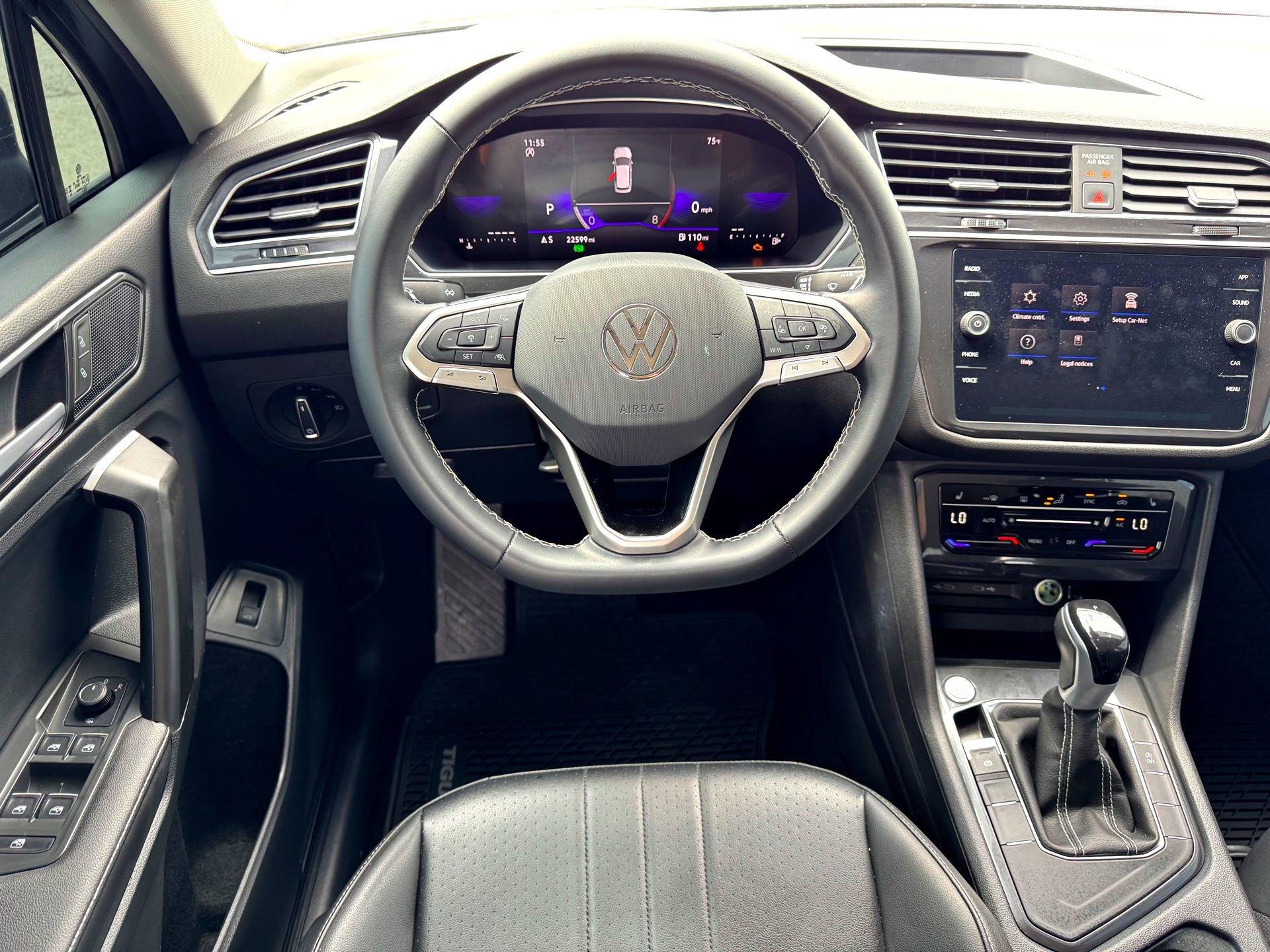 Used 2024 Volkswagen Tiguan SE FWD image 21