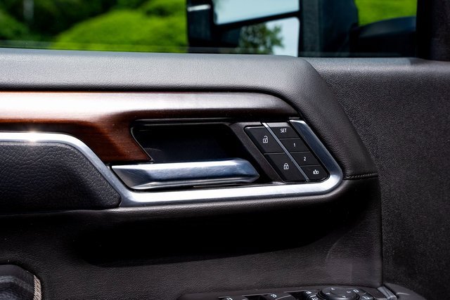 Used 2024 GMC Sierra 3500 Denali w/ Denali Reserve Package image 56