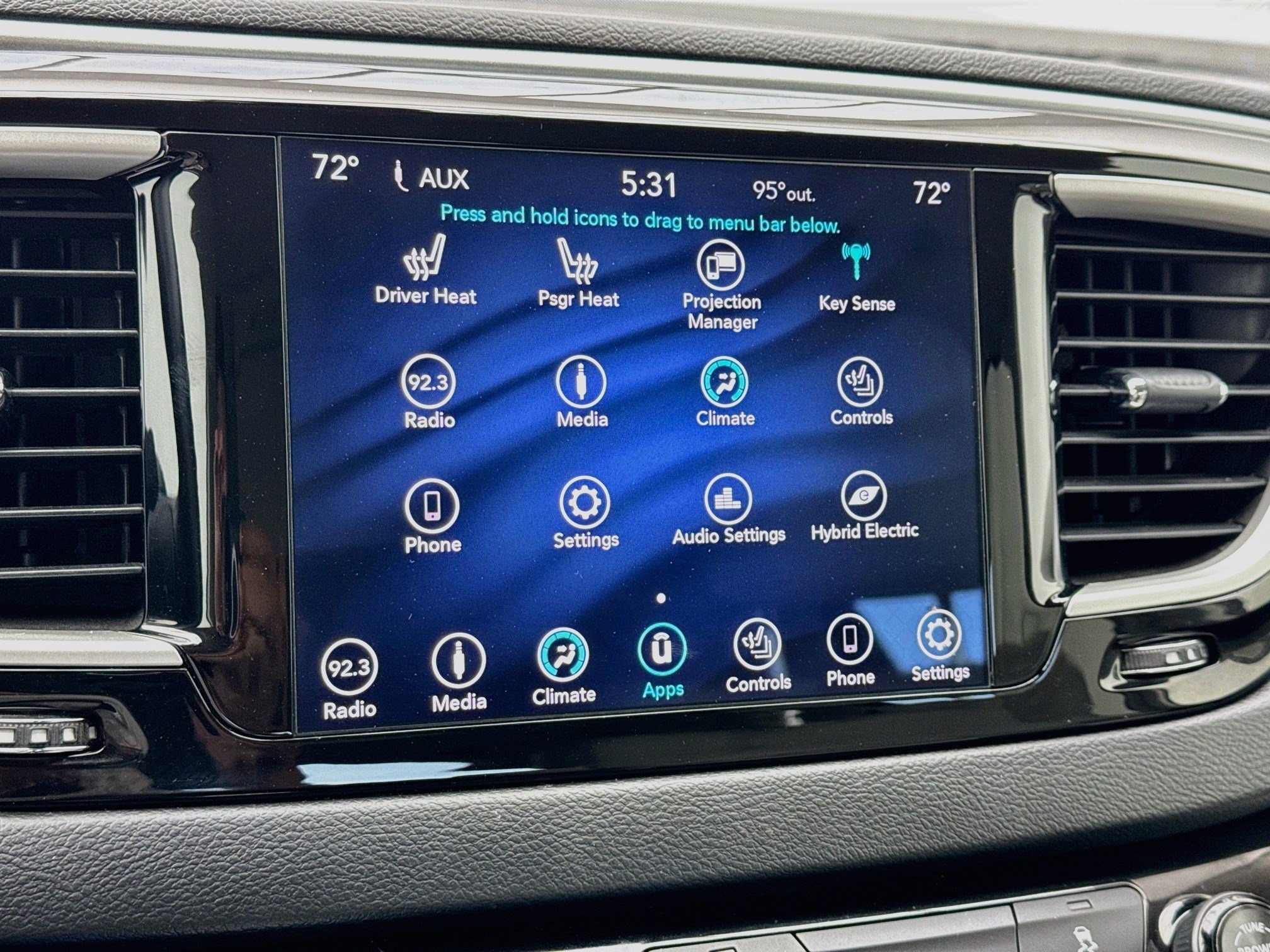 Used 2018 Chrysler Pacifica Touring-L FWD image 9