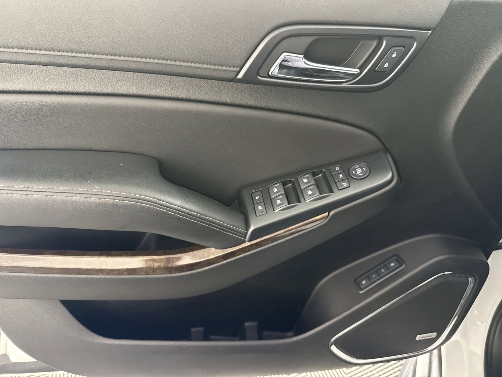 Used 2019 Chevrolet Tahoe LT AWD/4WD image 15