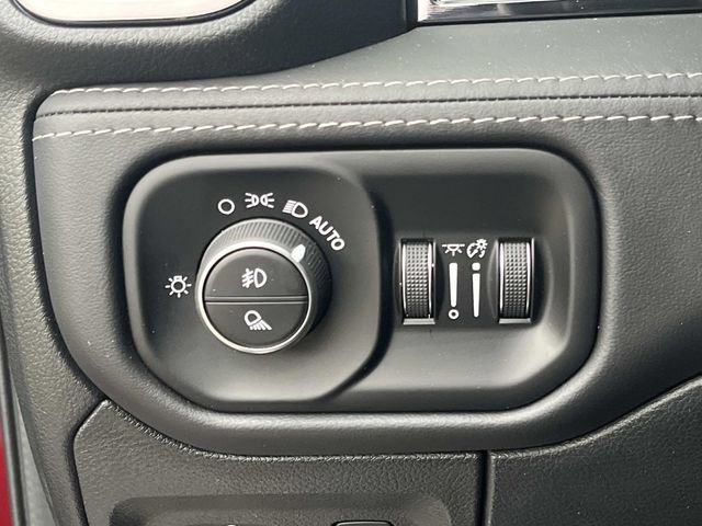 Used 2025 RAM 1500 Limited w/ Trailer Tow Group AWD/4WD image 27