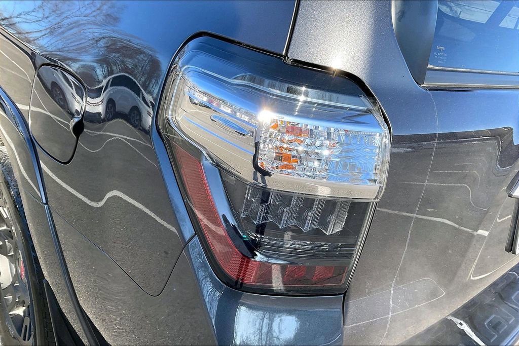 Used 2023 Toyota 4Runner SR5 Premium w/ Moonroof Package image 23