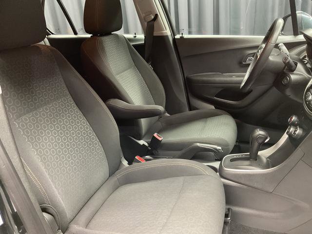 Used 2020 Chevrolet Trax LS AWD/4WD image 15