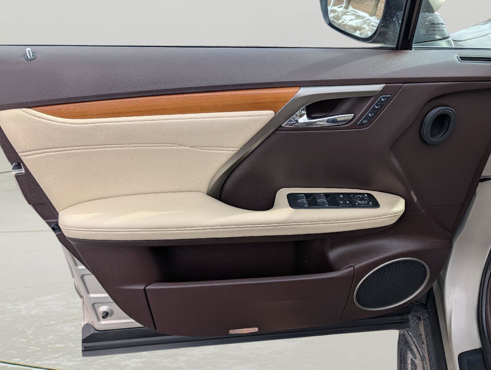 Used 2017 Lexus RX 350 AWD w/ Premium Package image 9