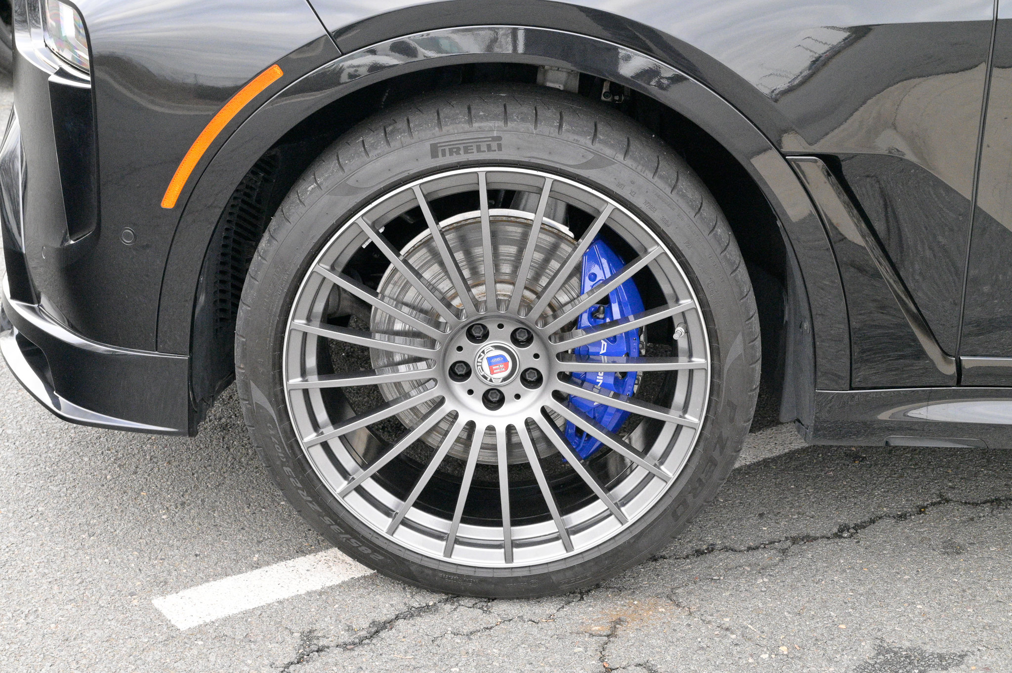 Used 2025 BMW ALPINA XB7 image 9