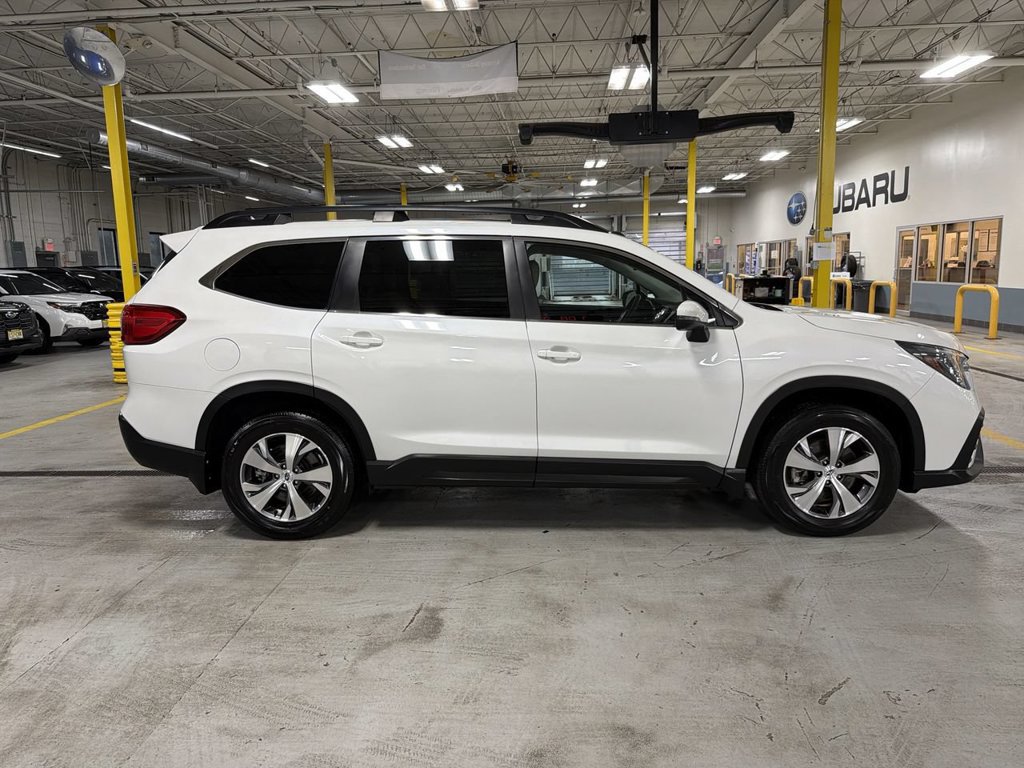 Certified 2023 Subaru Ascent Premium w/ Convenience Package AWD/4WD image 9