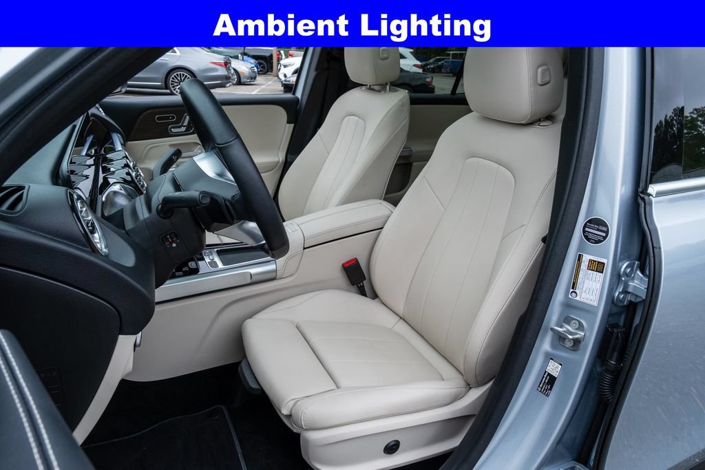 Used 2026 Mercedes-Benz GLB 250 4MATIC w/ Exclusive Package image 17