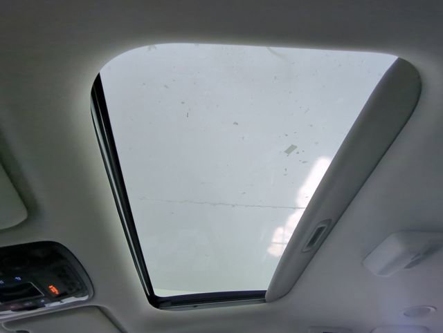 Used 2025 Kia Carnival SX Prestige FWD image 30