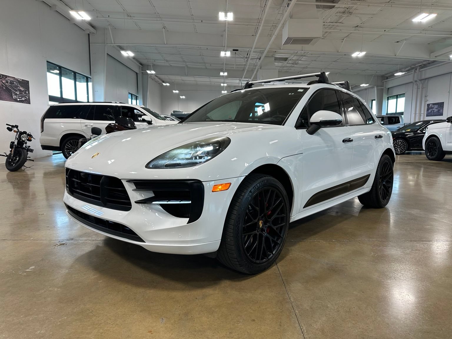 Used 2019 Porsche Macan S w/ Premium Package Plus AWD/4WD image 3