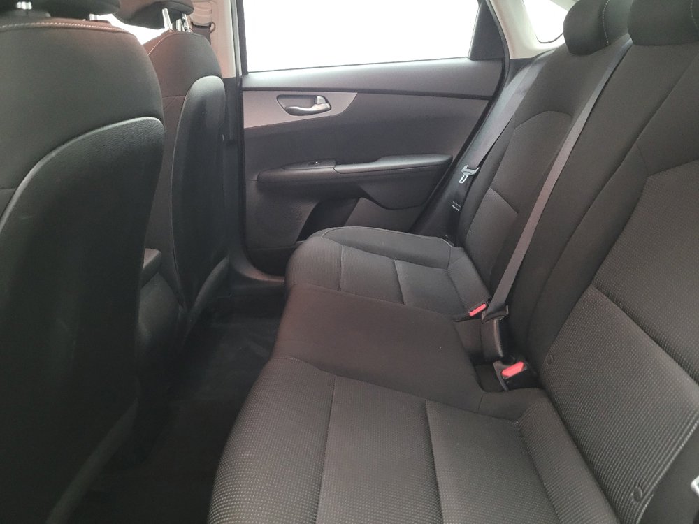 Used 2021 Kia Forte LXS FWD image 18
