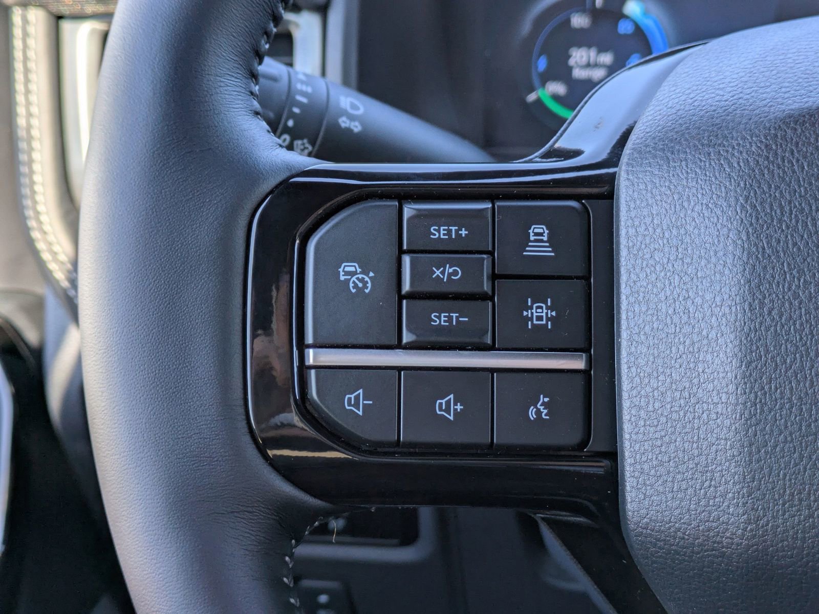 New 2025 Ford F150 Lightning Platinum image 29