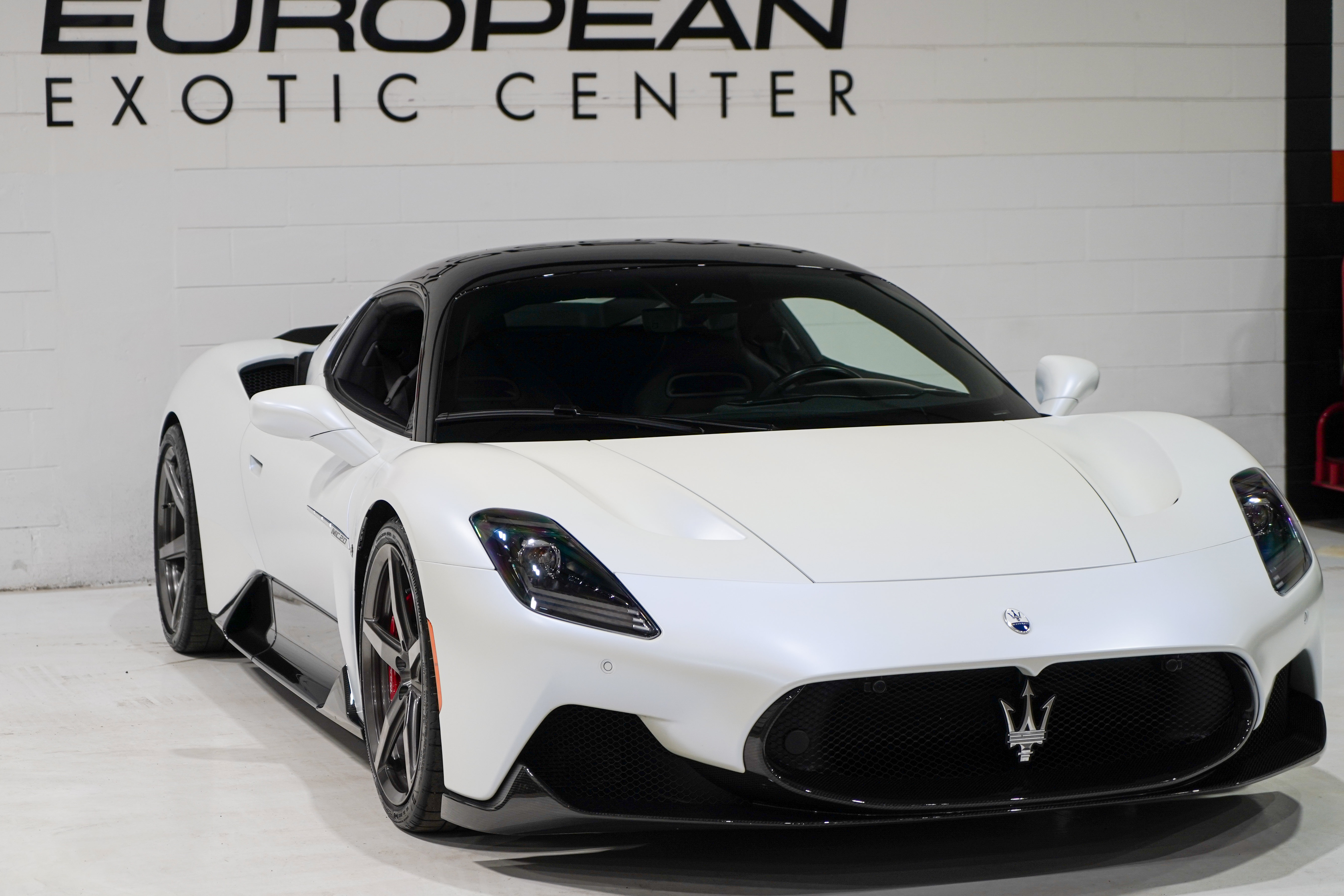Used 2023 Maserati MC20 Coupe RWD image 34