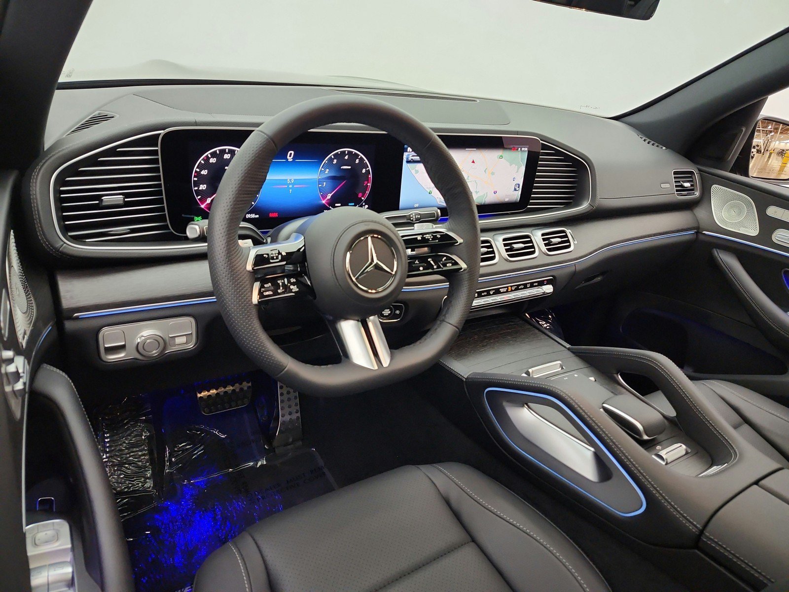 New 2026 Mercedes-Benz GLS 450 4MATIC image 9