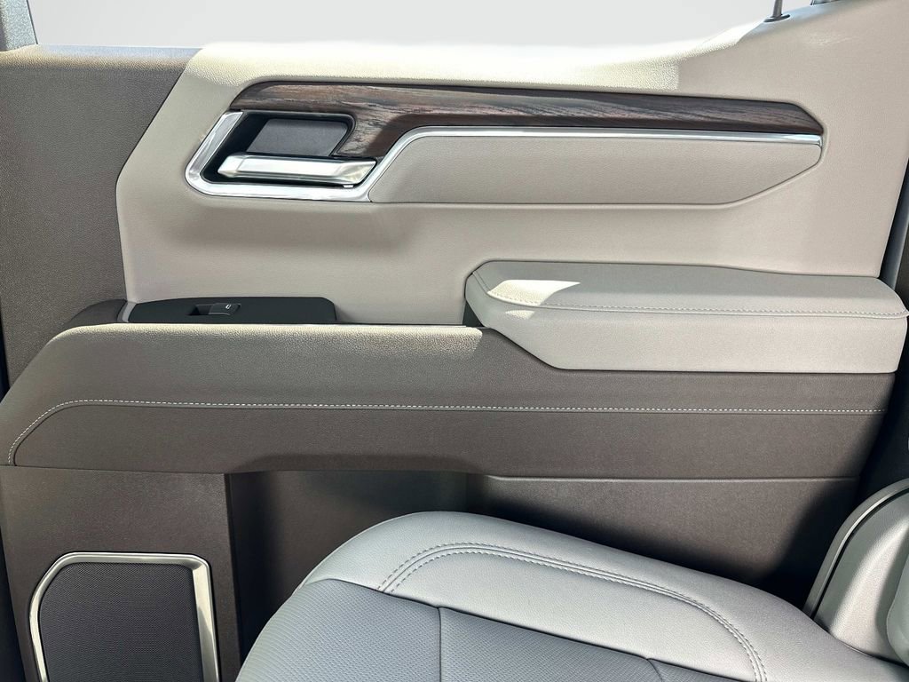 New 2026 GMC Sierra 1500 SLT w/ SLT Premium Package image 17