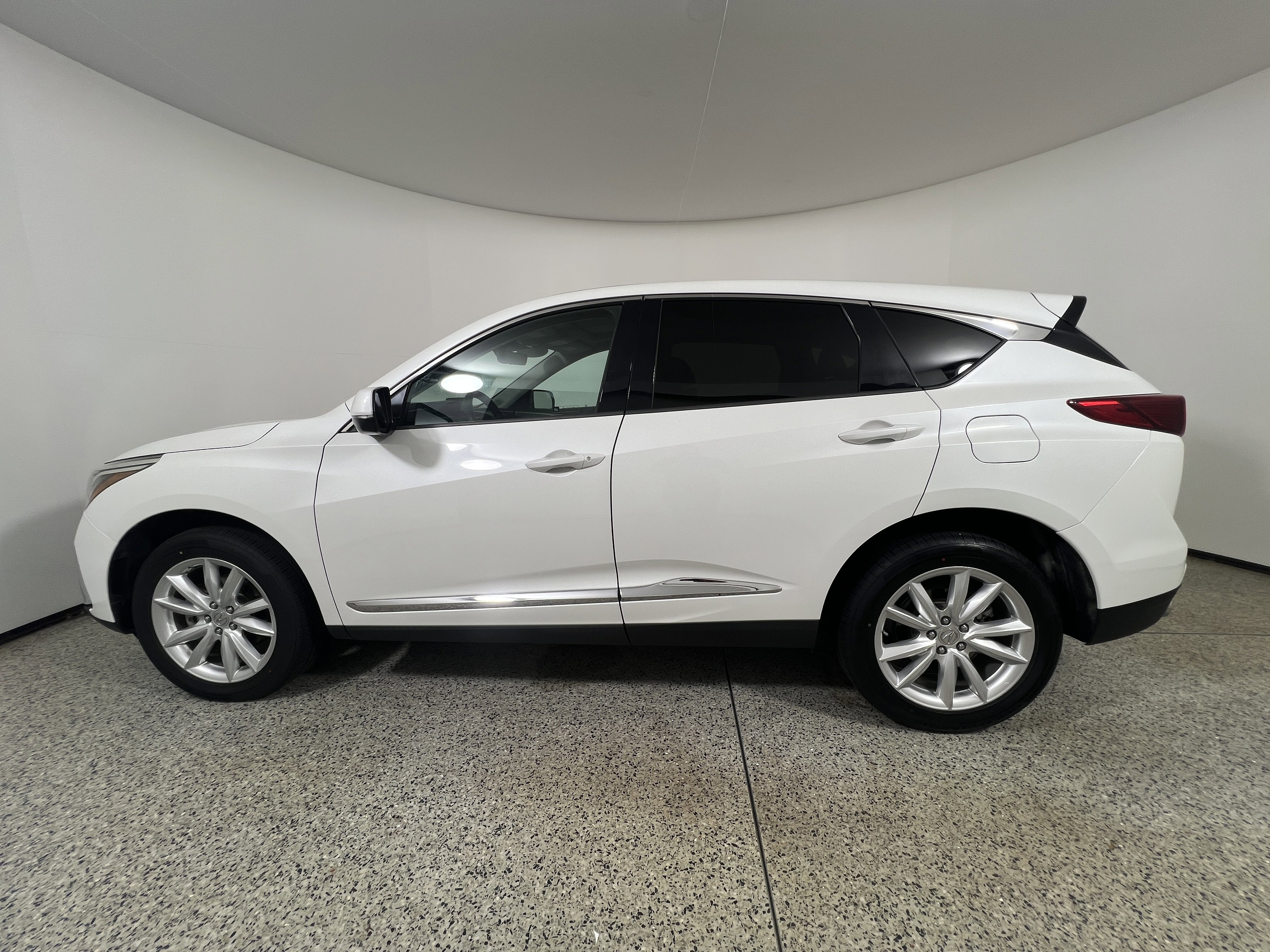 Used 2020 Acura RDX SH-AWD image 4