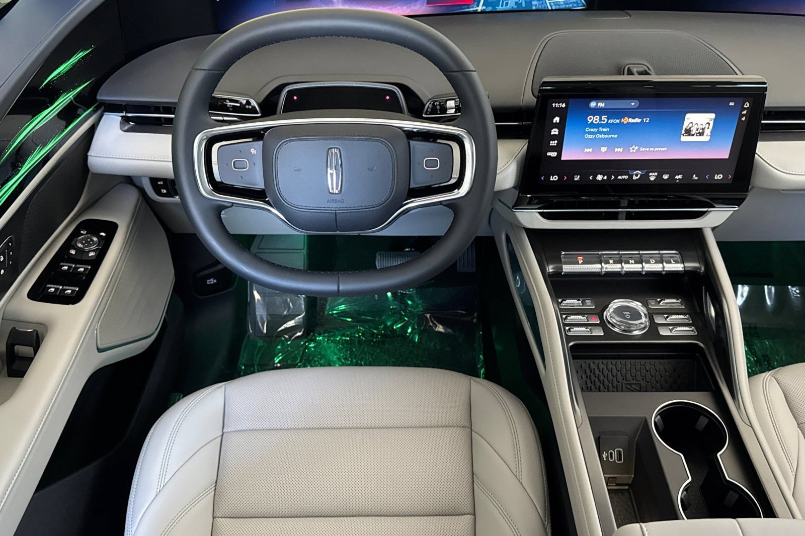 New 2026 Lincoln Nautilus Premier AWD/4WD image 11