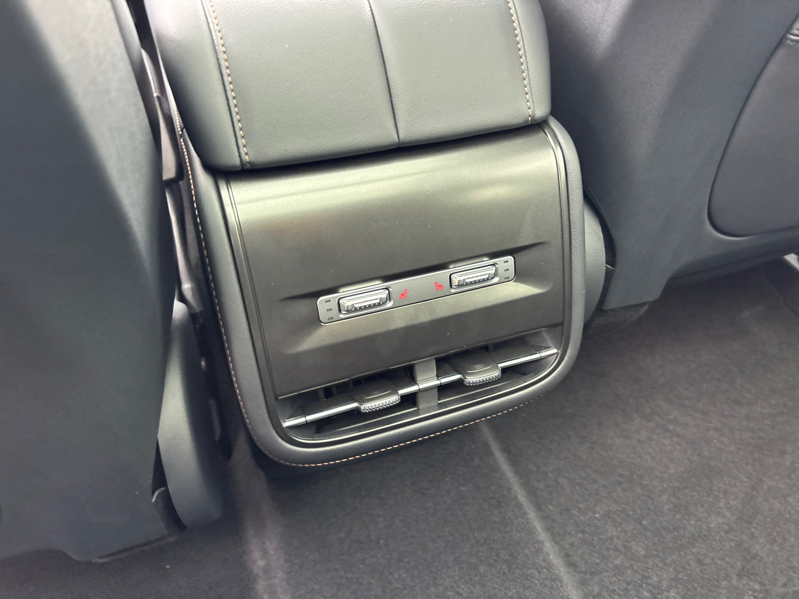New 2026 Lincoln Nautilus Premier w/ Equipment Group 102A AWD/4WD image 32