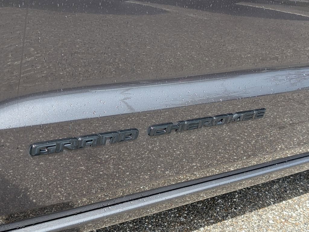 Certified 2021 Jeep Grand Cherokee Laredo X image 10