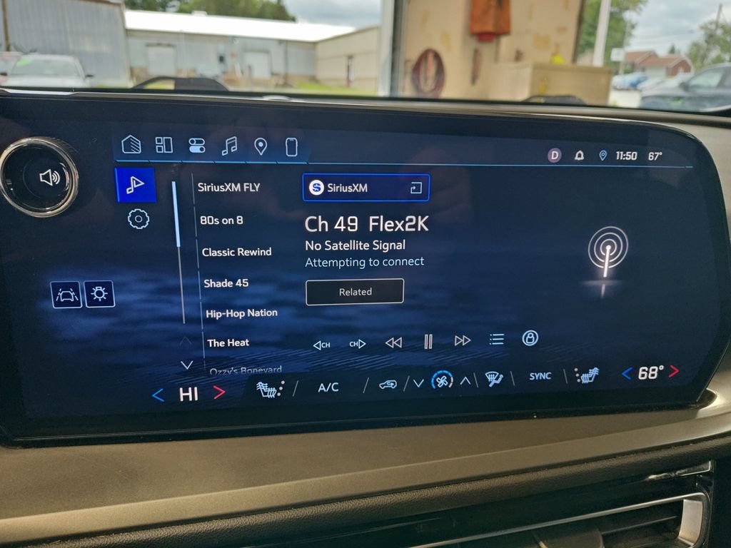Used 2024 Chevrolet Traverse LS FWD image 19