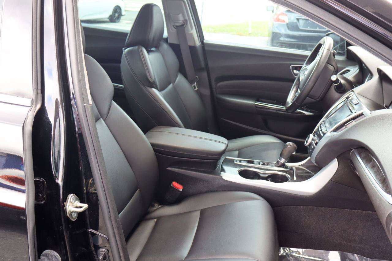 Used 2018 Acura TLX FWD image 15