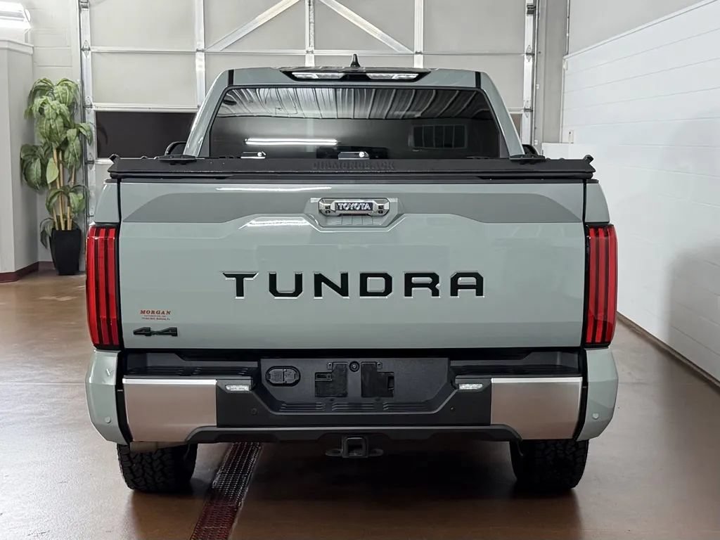 Used 2025 Toyota Tundra Limited AWD/4WD image 4