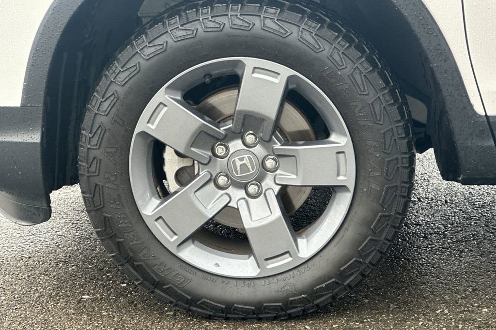 Used 2025 Honda Ridgeline TrailSport image 26