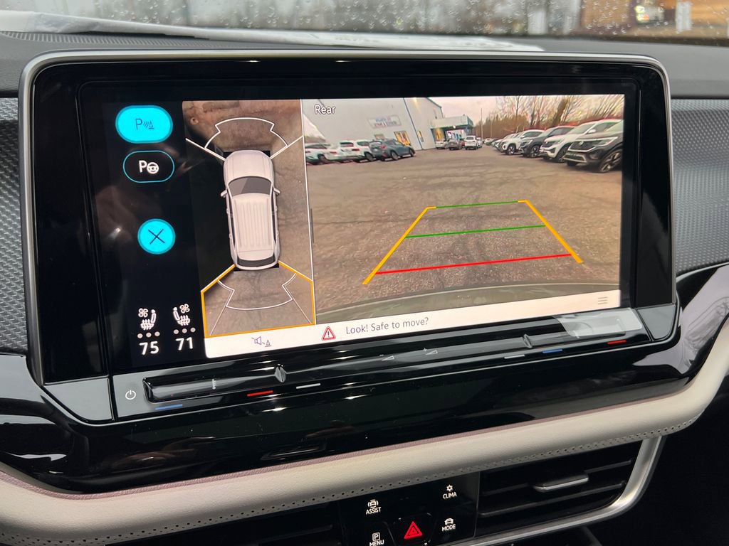 New 2026 Volkswagen Atlas Cross Sport SEL Premium R-Line image 31