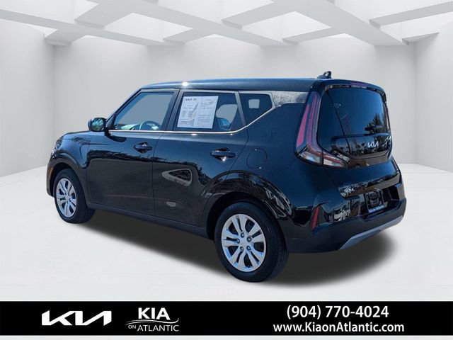 Used 2025 Kia Soul LX image 5