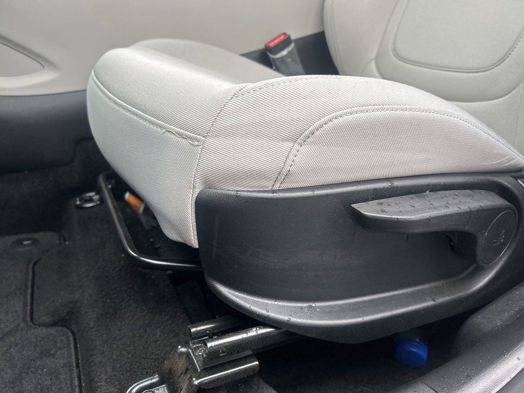 Used 2025 Hyundai Tucson SE image 11