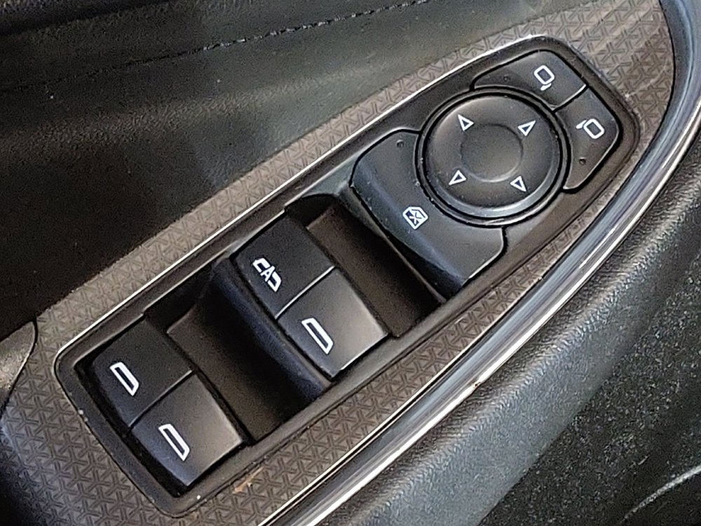 Used 2017 Chevrolet Malibu LT w/ Leather Package image 27