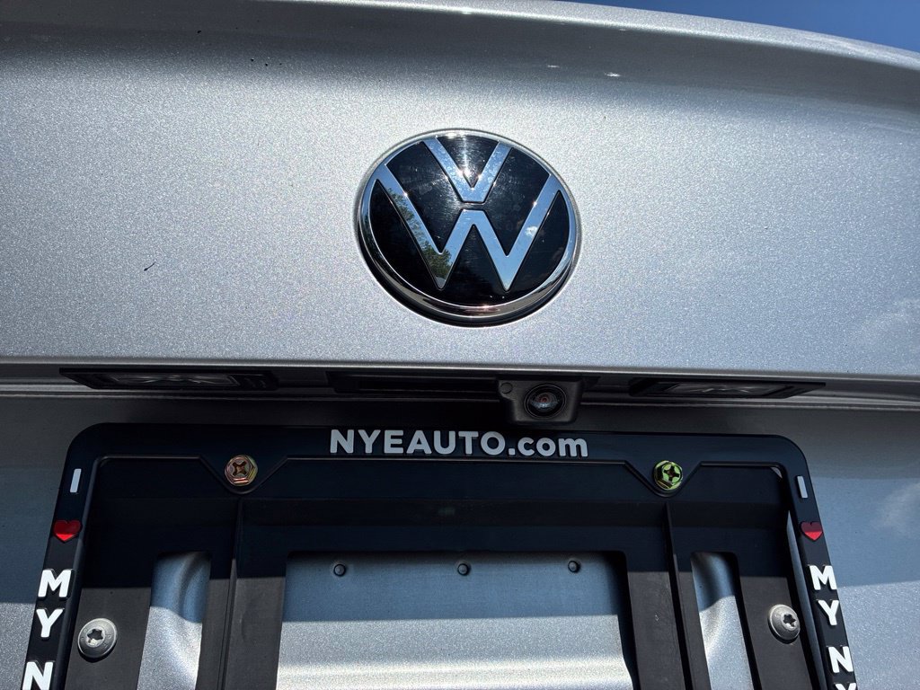 Used 2024 Volkswagen Jetta SE FWD image 39