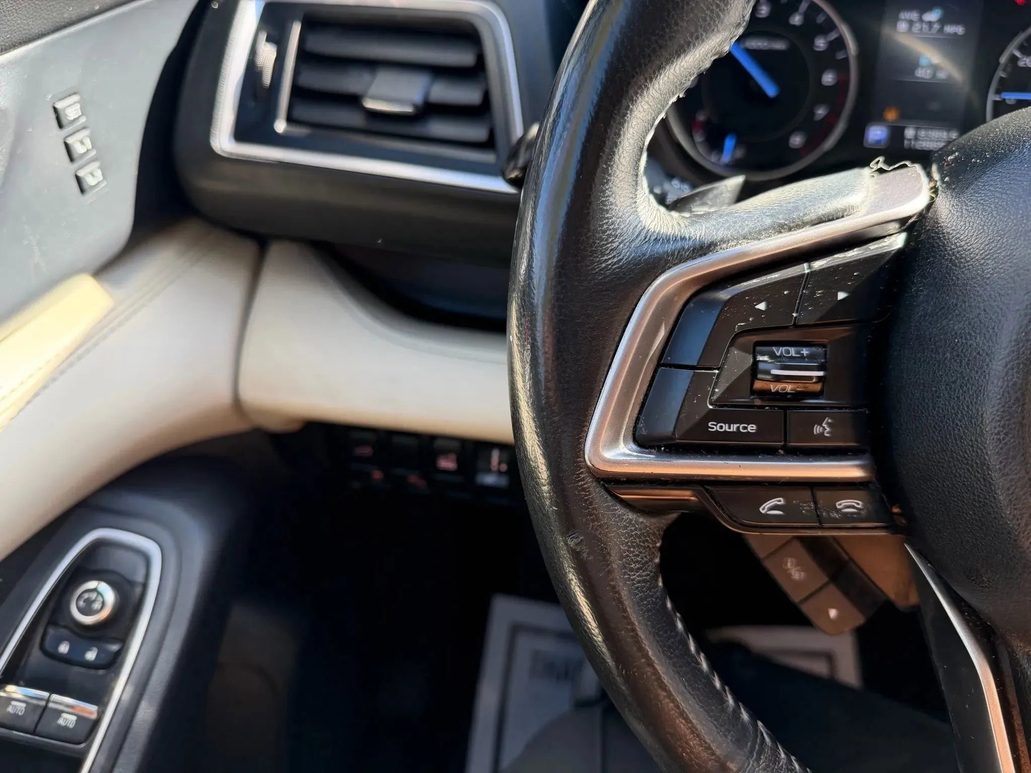 Used 2019 Subaru Ascent Limited w/ Popular Package #3 image 29