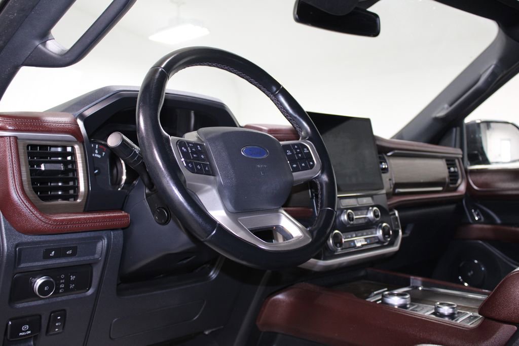 Used 2022 Ford Expedition Max Limited image 23