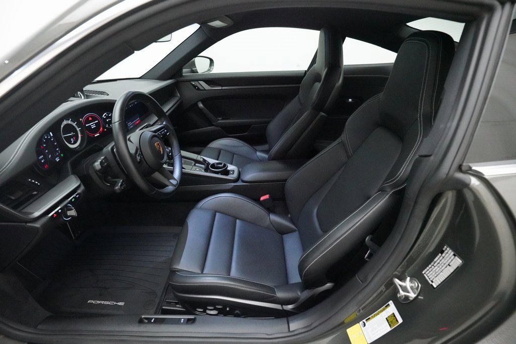 Used 2020 Porsche 911 Carrera 4 image 5