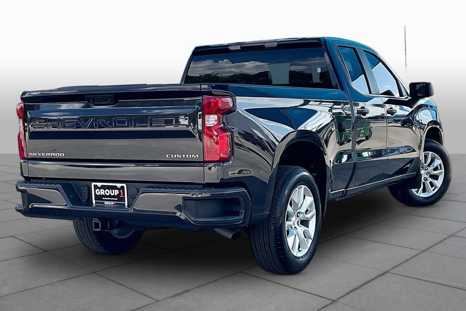 Used 2023 Chevrolet Silverado 1500 Custom RWD image 13